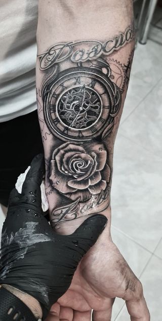 Tatuador de Estudio Profesional – EVO en Málaga