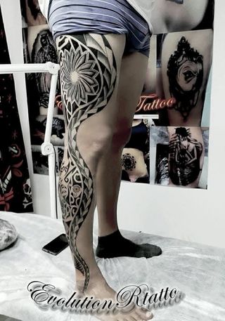 Tatuador de Estudio Profesional – EVO en Málaga