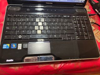 Portátil Toshiba Satellite - Negro