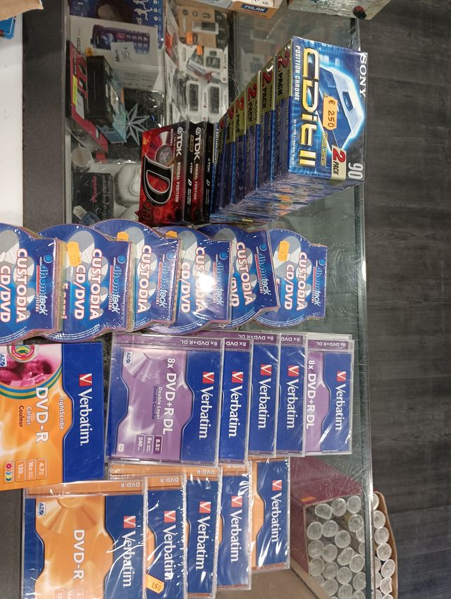 Lotes de cintas, CD y DVD usados