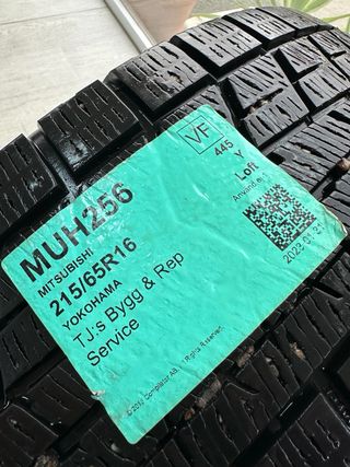 4Llantas con neaticos M+S 215/65/R16 ¡Como nuevas!