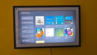 Echo Show 15 - Schermo intelligente