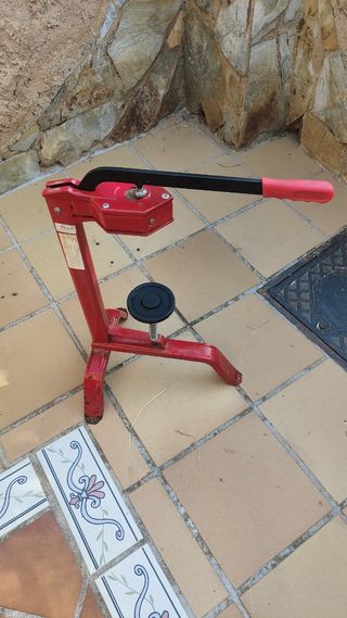 Encorchador de vinos
