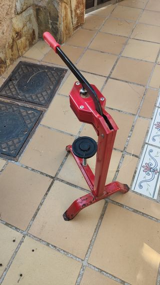 Encorchador de vinos