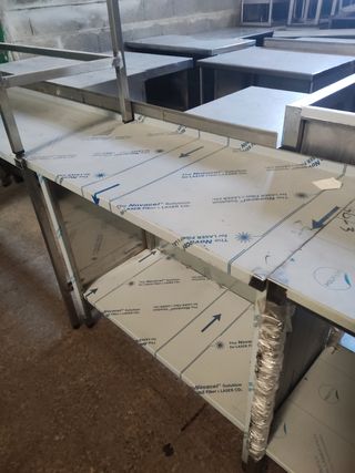 MESA INDUSTRIAL DE 94 CM