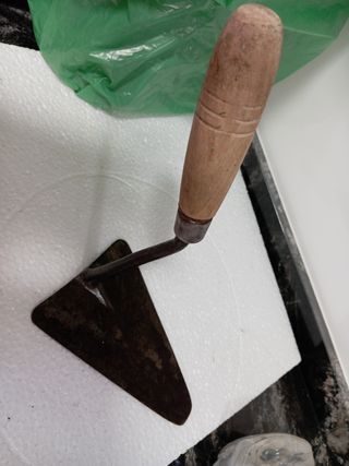 Paleta albañil muy poco usada 


   
 