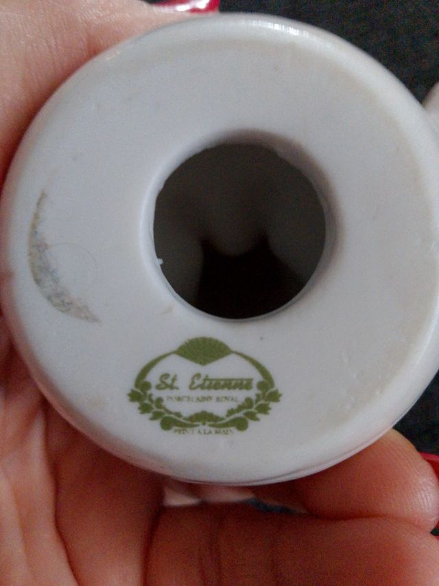 Statuina bimbo palla porcellana