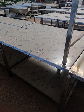 MESA INDUSTRIAL DE 117 CM