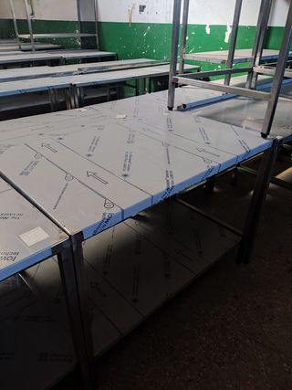 MESA INDUSTRIAL DE 117 CM