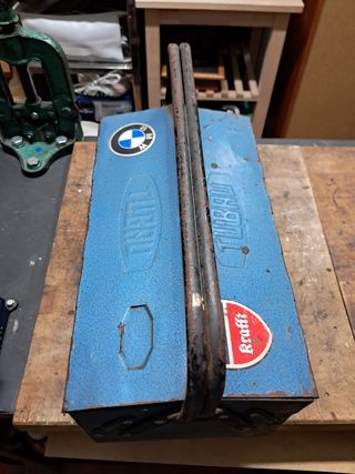 Caja herramientas vintage azul