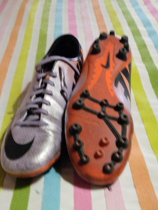 Botas fútbol Nike Mercurial (US 6)