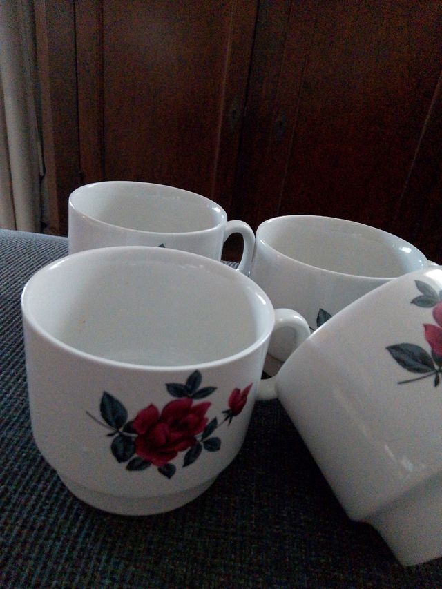 4 Tazze Vintage Fiori