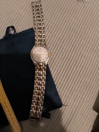 4 Relojes - Geneva, Gucci, Lotus