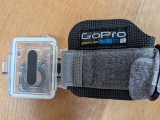 GoPro HERO3 + mando + muchos accesorios