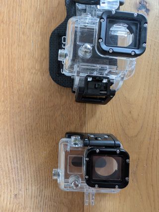 GoPro HERO3 + mando + muchos accesorios