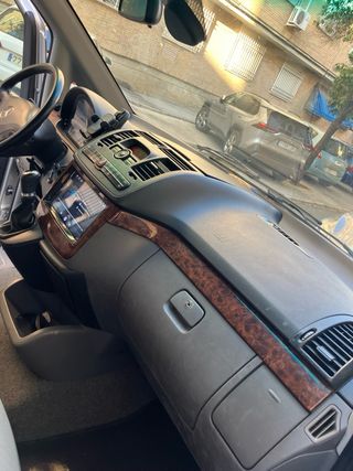 Mercedes-Benz Viano 2009