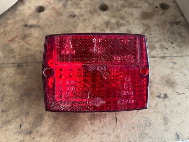 Tapa piloto trasera Vespino AL