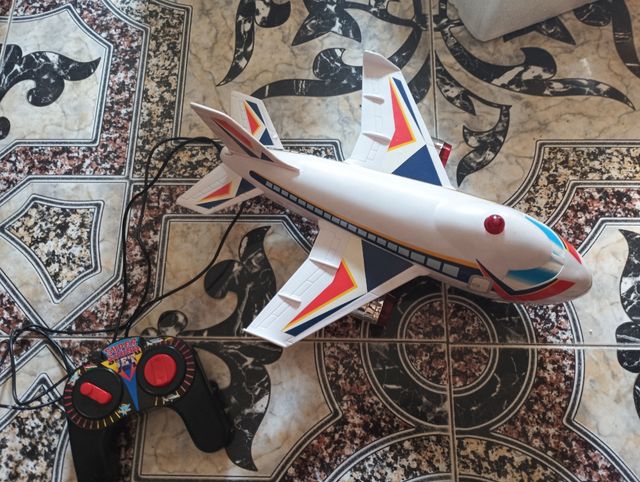 Avión Juguete - Con Luces