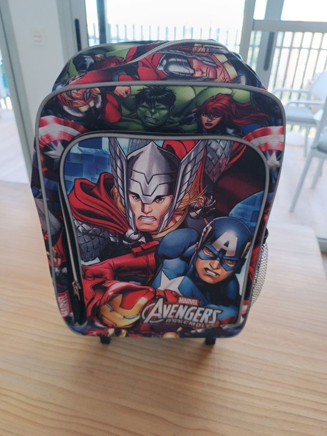 Mochila escolar Avengers ruedas pequeña