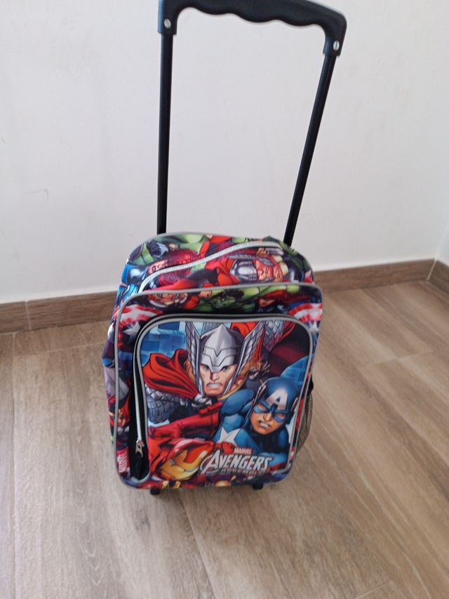 Mochila escolar Avengers ruedas pequeña