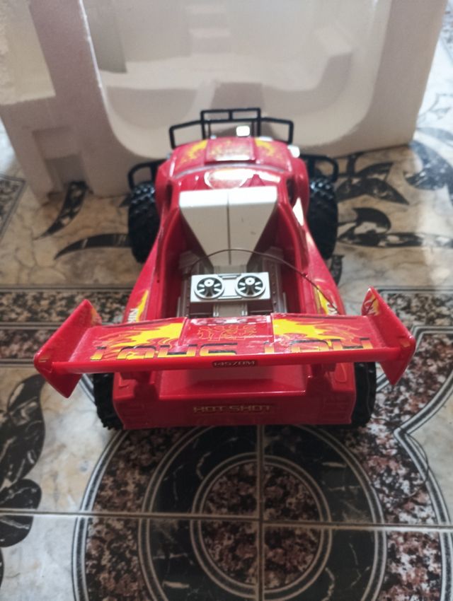 Coche teledirigido Nikko Hot Shot