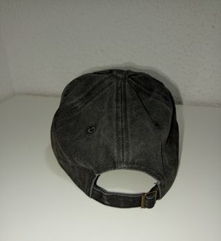 Gorra Camel negra y azul