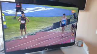 TV Loewe Art  40" UHD  Smart , Wifi, Bluetoth.
