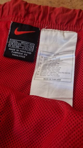 Bañador corto Nike rojo