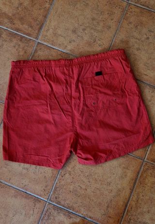 Bañador corto Nike rojo