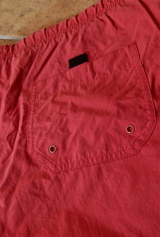 Bañador corto Nike rojo