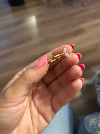 Anillo oro y circonita