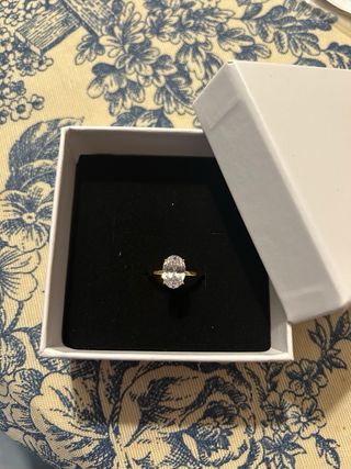 Anillo oro y circonita