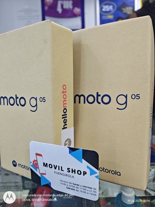Motorola Moto G05 - 128GB - Verde & Rojo