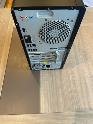 Torre HP Pavilion i5 - PC Escritorio