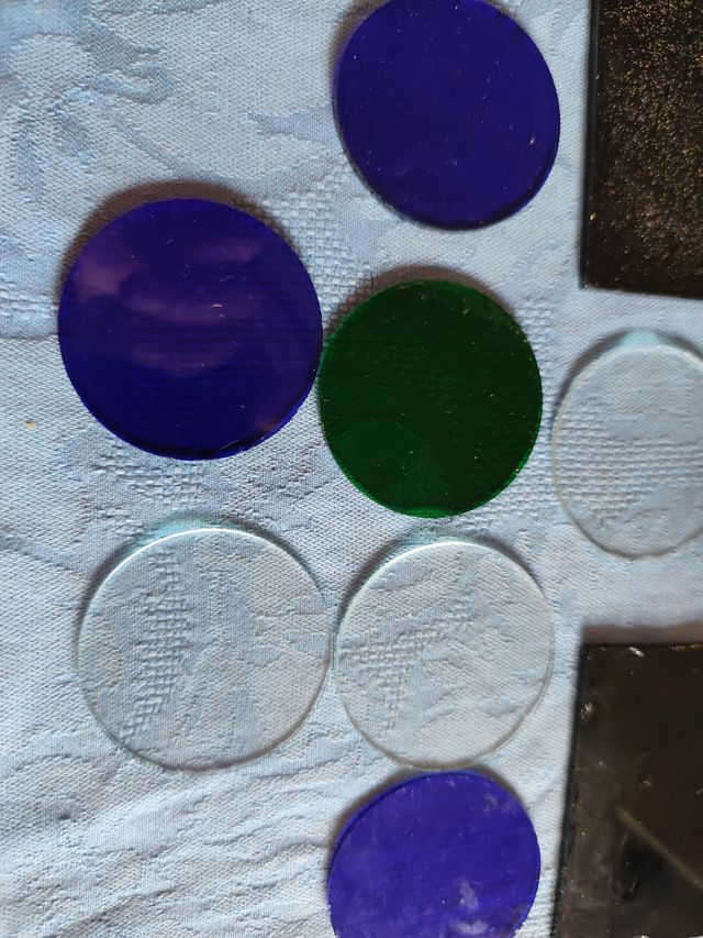 Vetri colorati: 10 pezzi tondi e rettangolari