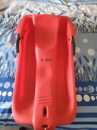 Trineo infantil rojo