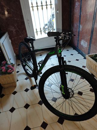 VENDO BICICLETA STUCCHI
