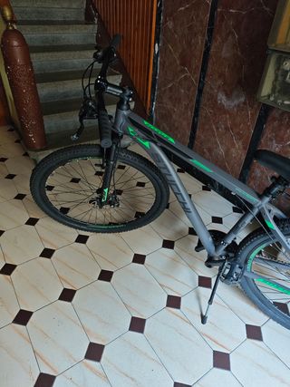 VENDO BICICLETA STUCCHI
