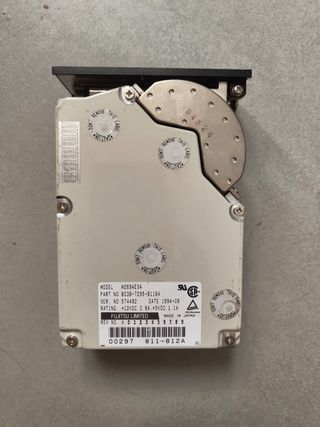 HD Disco duro Fujitsu M2694ESA SCSI 50 Pines