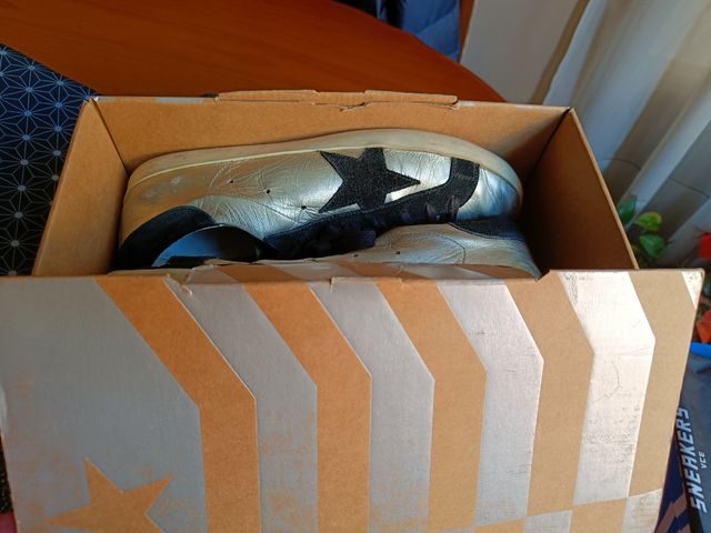 Golden Goose Zapatillas Plata-Negro originales.