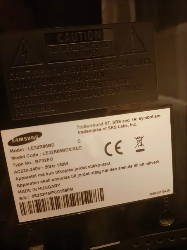 TV Samsung 32" negra