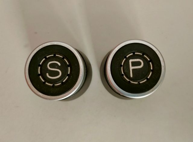 Saliera e pepiera vintage