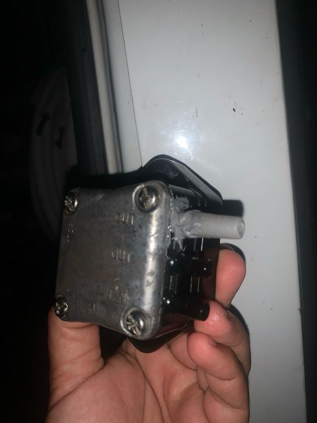 Bomba gasolina Yamaha fueraborda F40B