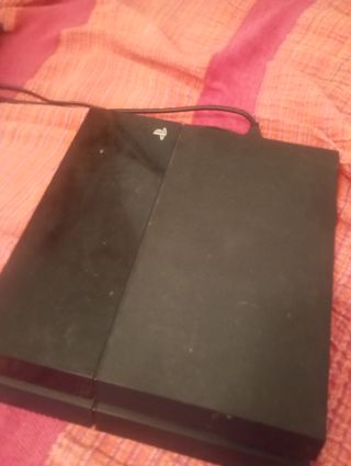 PS4 (PlayStation 4) 500GB + Juego