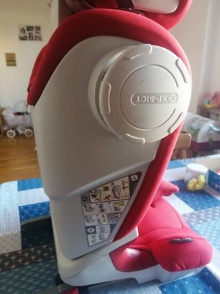 Britax Römer Kidfix II XP SICT roja