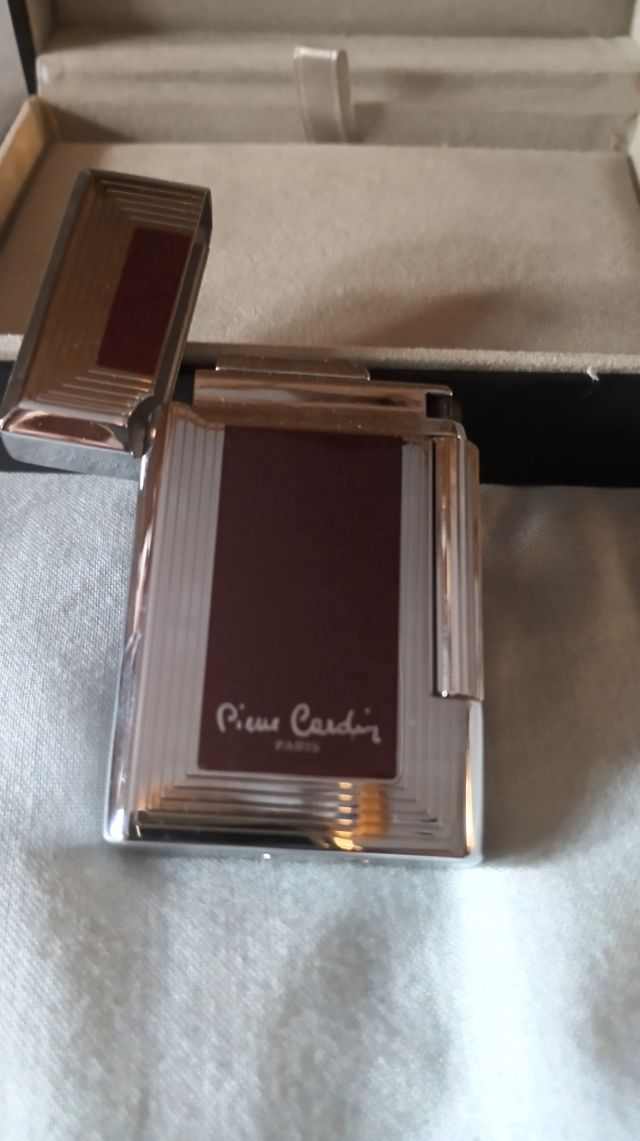 Mechero Pierre Cardin - Negro