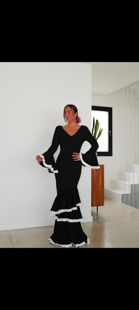 Traje de flamenca negro y blanco de xs a xxl