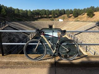 Horquilla Gravel RockShox Rudy XPLR 12x100 400mm