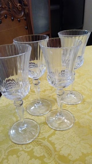 4 Calici cristallo trasparenti.