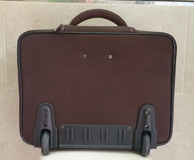 Maleta cabina marrón trolley